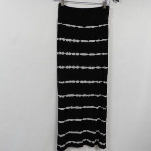 F771 Kensie Black White Stripe Tye Dye Maxi Skirt